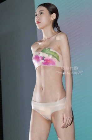 23420-4=32√身材真好，这大长腿 11P