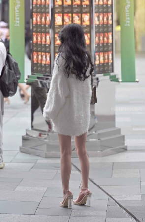 高跟靓女