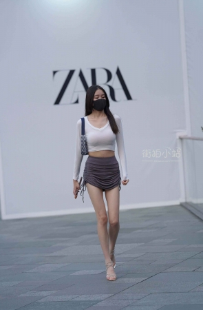 街拍极品高挑身材妹子
