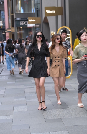 你会喜欢那个小姐姐呢