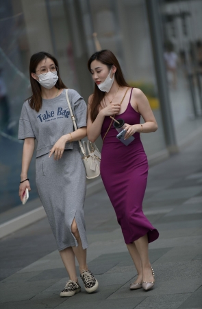 韵味吊带包臀裙