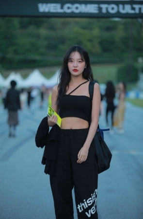 花色短裙黑色长裤 [35P-561MB]