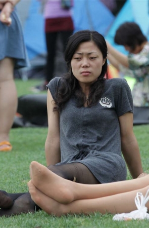 No479 肉丝衬托下的性感汗渍黑丝