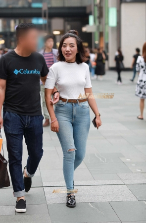 翘臀紧牛