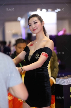 长腿丝袜模特