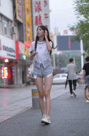 [一始专区] 远方来的小姐姐-第三季 【图片➕视频】