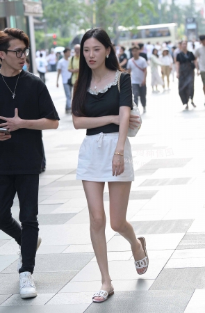 白裙配美女-谁见谁爱230701-5-65 15P