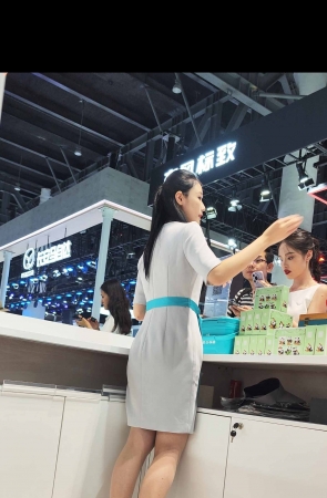 4K视频后台的精彩礼仪肉si站半天累了踩鞋歇歇