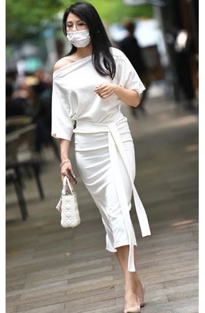 气质的白色包臀裙美女(59P)