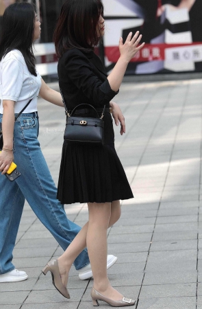 街拍肉丝黑裙shaofu