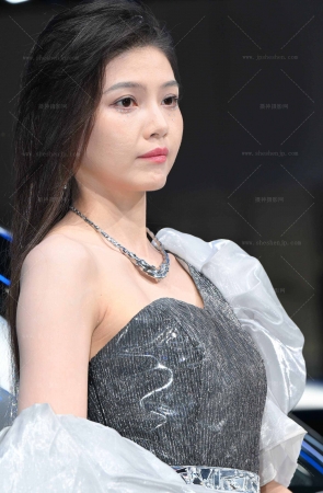 2561-62-65√靓丽大长腿美足车模