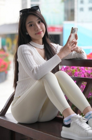 一始街拍作品  白色瑜伽裤美女 [607P-14.0GB]