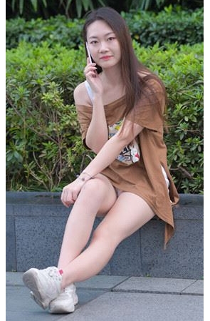 打电话的漂亮小姐姐(27P)