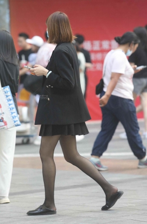 街拍黑丝短裙shaofu-13P