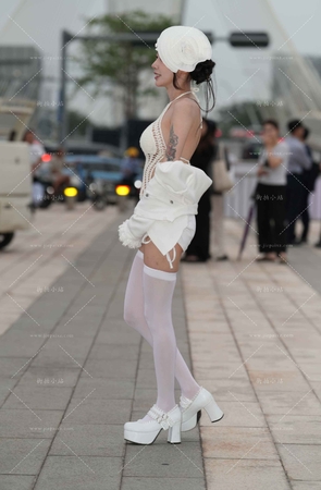长筒白丝~