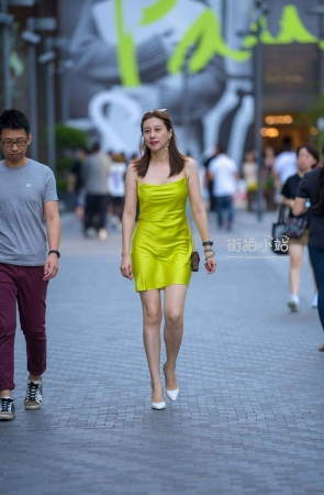 街拍气质吊带裙高跟美姐