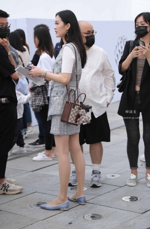 211024-2+78丝袜少妇 5P