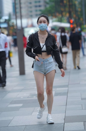 爱了,这牛仔短裤