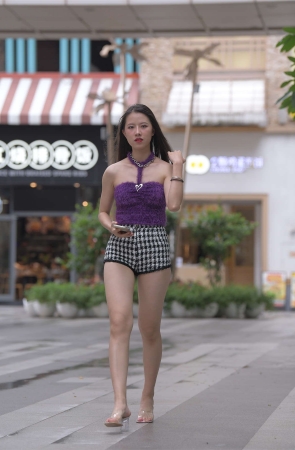 一始街拍作品 性感热裤长腿美女