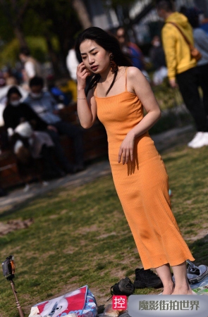 微风中的吊带长裙MJ572[2.53G]