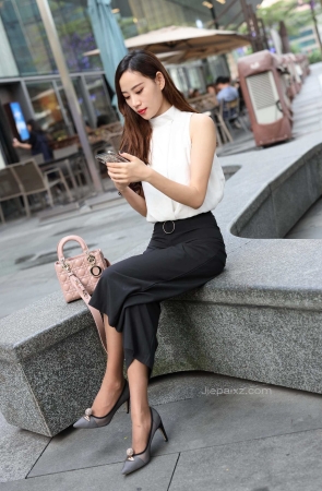 辉辉&赵公子的咖啡色丝袜【套图+视频】