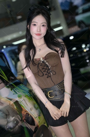 美腿玉zu甜美小姐姐