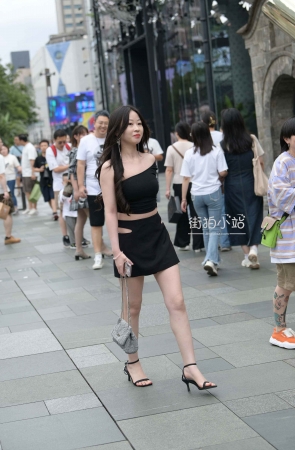 好白的腿腿~