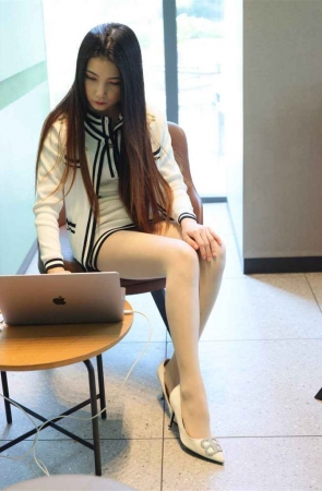 精选街拍作品 NO.0956 范家辉模拍作品 – 认真工作[280P/354MB]