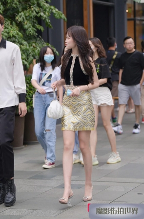 活抓一双美腿小姐姐3A831[560M]