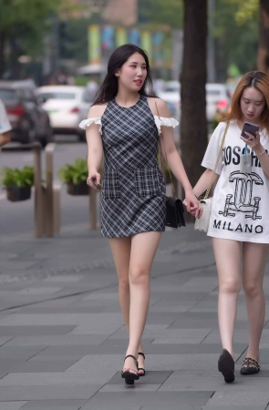高挑美腿女神