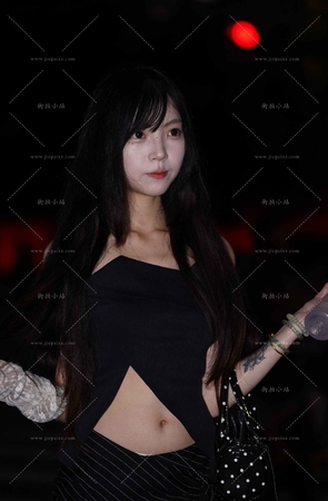 甜美女孩