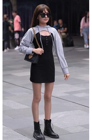 黑色连体裙妹子(49P)