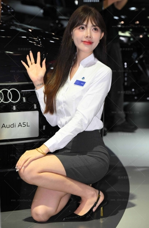 【摄神作品】2567-16=56√气质优雅，美腿轻熟 9P