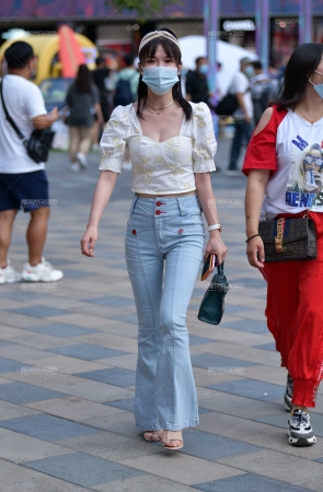 第1803篇&牛仔阔腿裤美女&