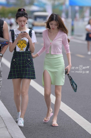 9910-1+36/白皙美腿小姐姐 4P