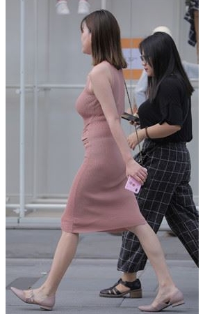 连体裙妹子(37P)