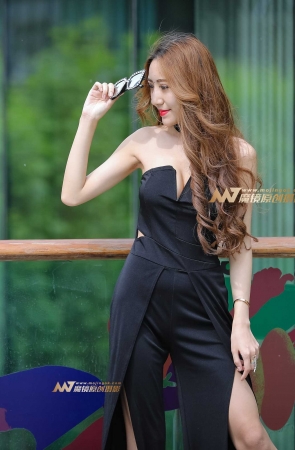 大长腿美女,颜值真高