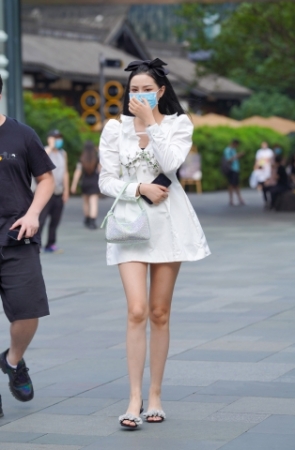长腿美女