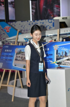 航空服小姐姐 [51P-1.21GB]