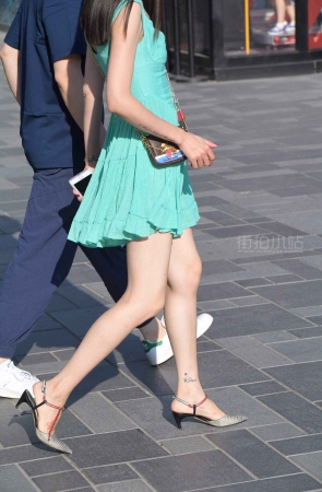 美腿高跟性感街拍美女