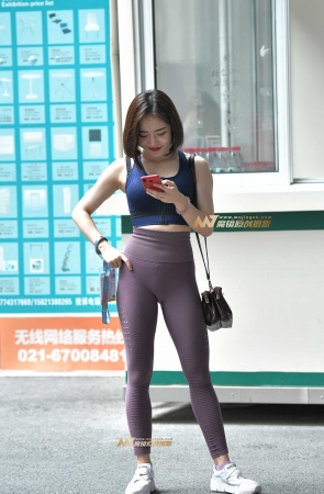 笑起来有点迷人呀