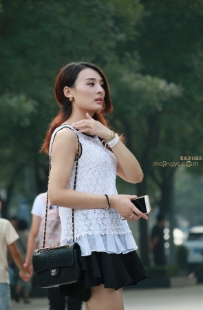 明星来逛街-是不是我看岔了