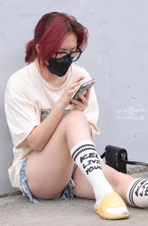 22430-28+30热裤坐姿就是好看 2P