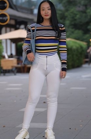 紧致的高腰白裤MM(104P)