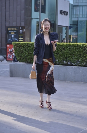 时尚高雅魅力御姐