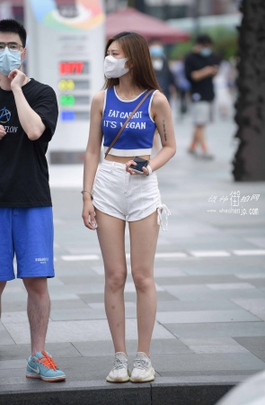 22716-5+117白热裤女友【套图➕视频】 16P