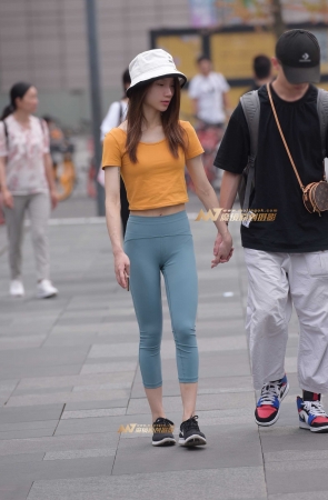 瑜伽裤美女