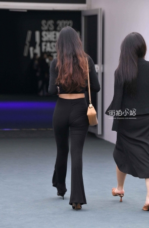 黑色长裤
