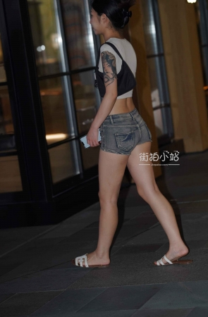 纤纤细腰