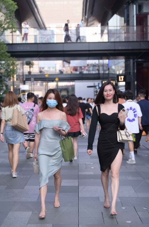 裙装姐妹
